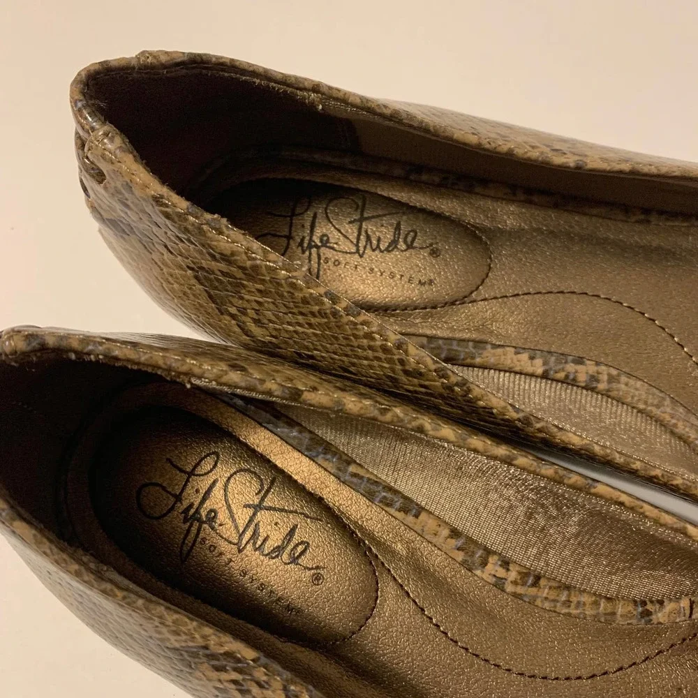 Lifestride‎ Faux Snakeskin Flats Women's Size 7.5